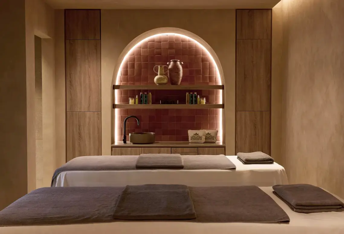 Hotel Ella Alkyna