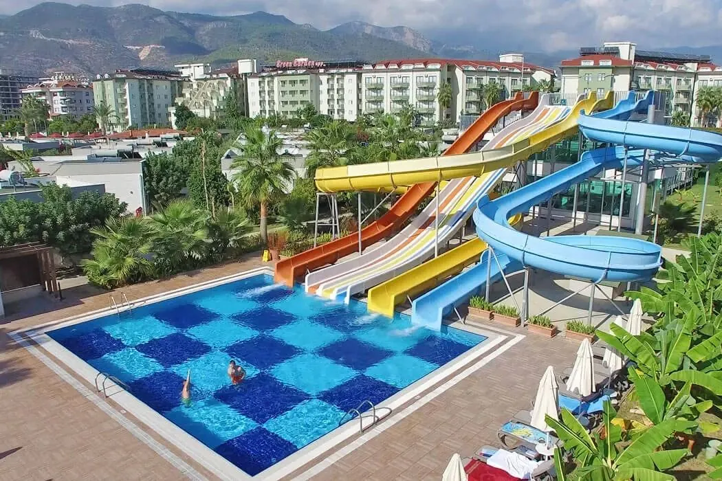 Hotel Green Garden Resort