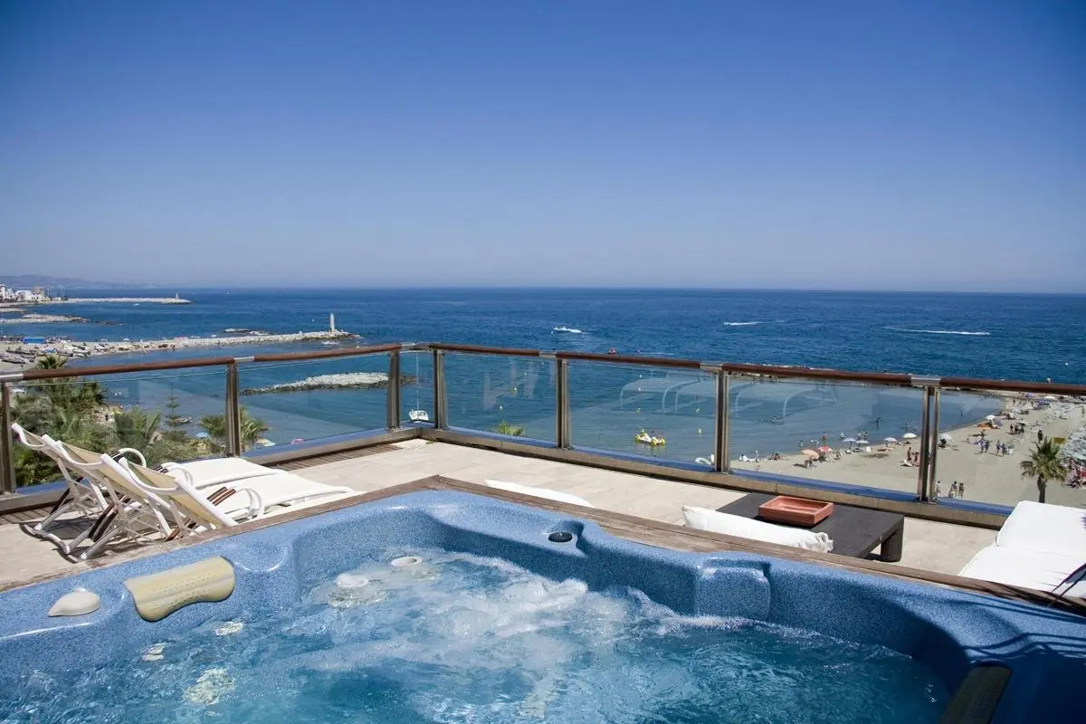 Widok z hotelu Guadalpin Banus