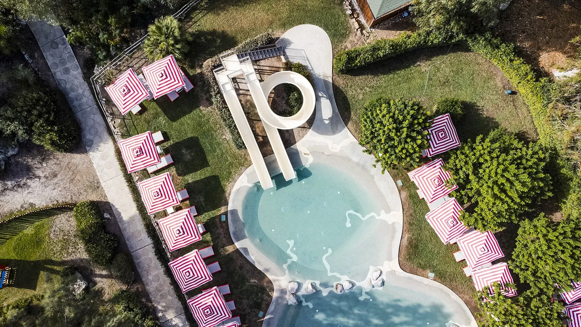 Basen w hotelu Hotel Mangia's Brucoli Sicily Autograph Collection