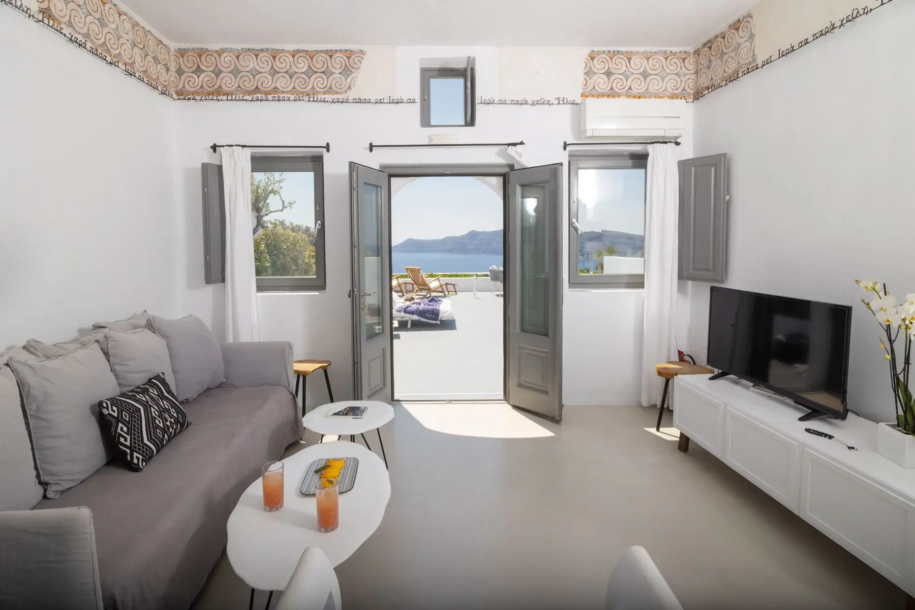 Pokój w hotelu Ikies Santorini