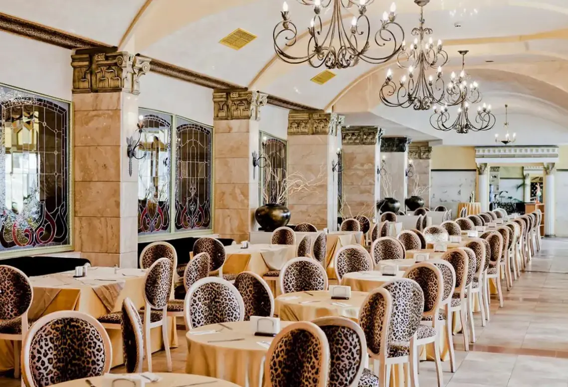 Restauracja i jedzenie w hotelu Imperial Palace (ex Victoria Palace Sunny Beach)