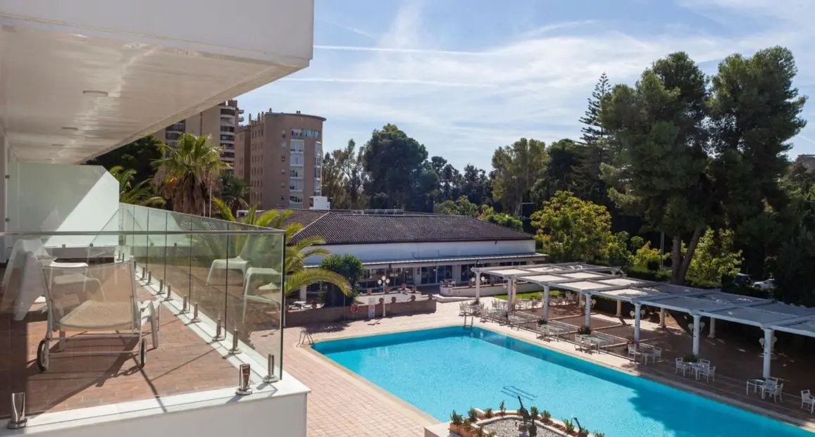 Basen w hotelu Jerez Aq35 Hotel