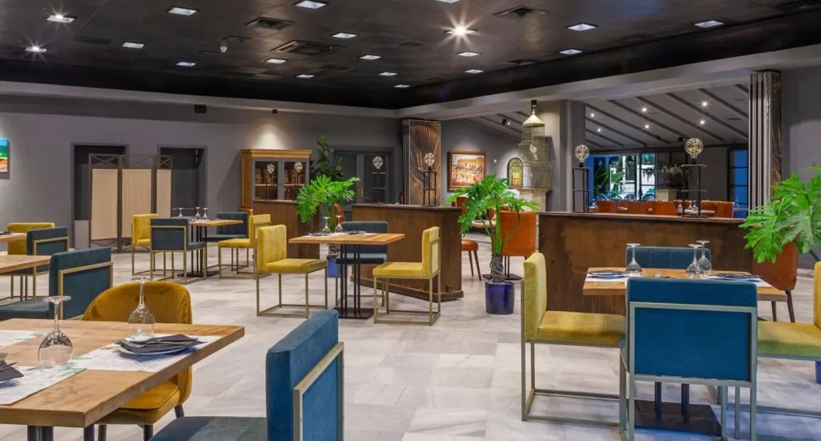 Restauracja i jedzenie w hotelu Jerez Aq35 Hotel