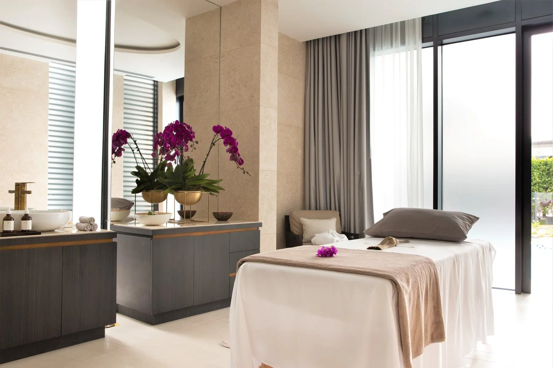 Jumeirah At Saadiyat Island Resort — JUMEIRAH AT SAADIYAT ISLAND RESORT