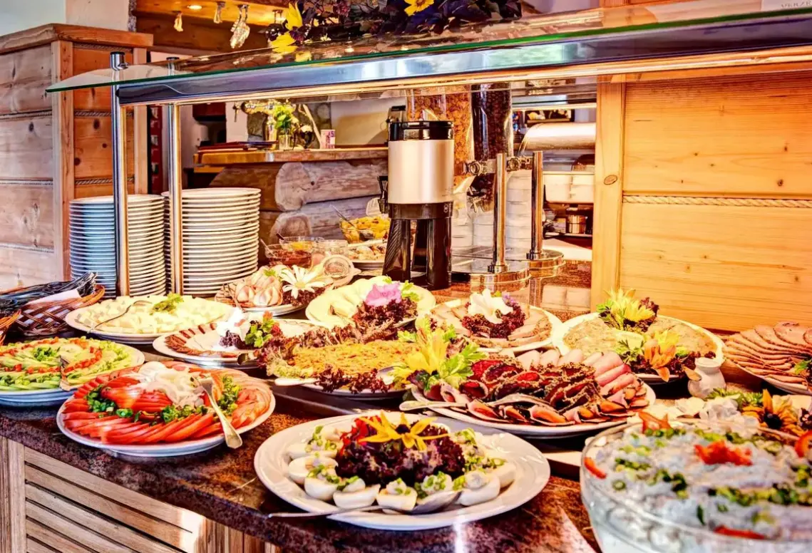 Restauracja i jedzenie w hotelu Karkonoski - Pensjonat