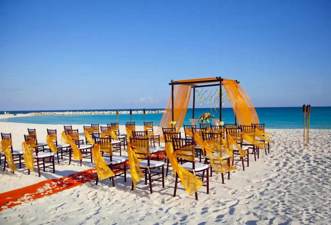 Plaża przy hotelu Krystal Cancun