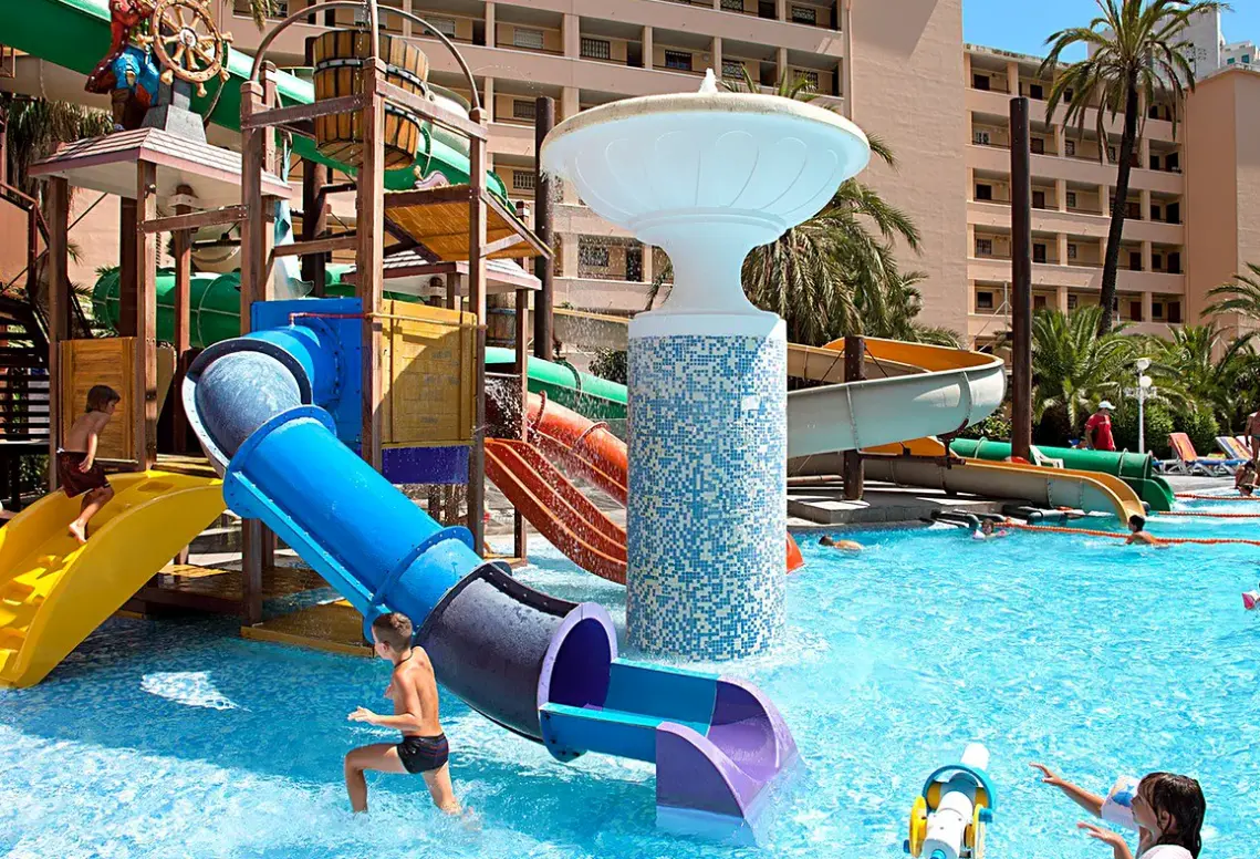 Basen w hotelu Magic Tropical Splash (ex. Magic Monika Holidays)