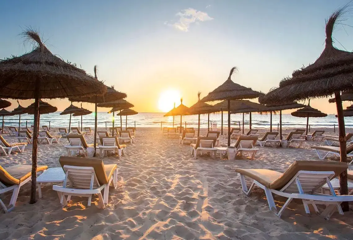 Plaża przy hotelu Marhaba Club