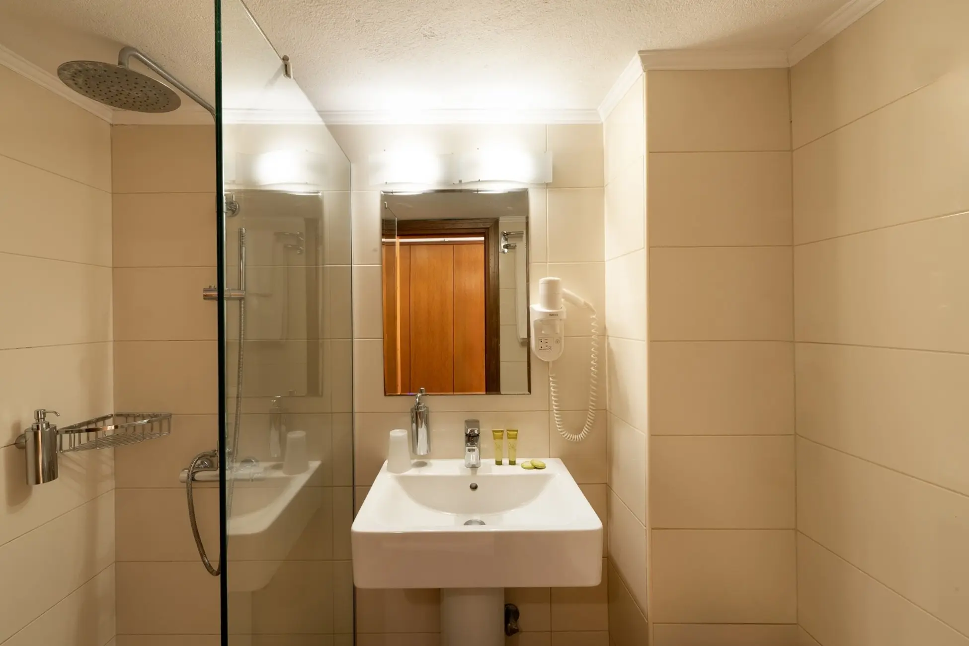 Łazienka w pokoju hotelu Mitsis Alexander The Great