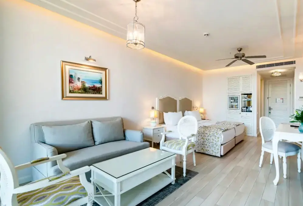 Basen w hotelu Mivara Luxury Resort & Spa Bodrum