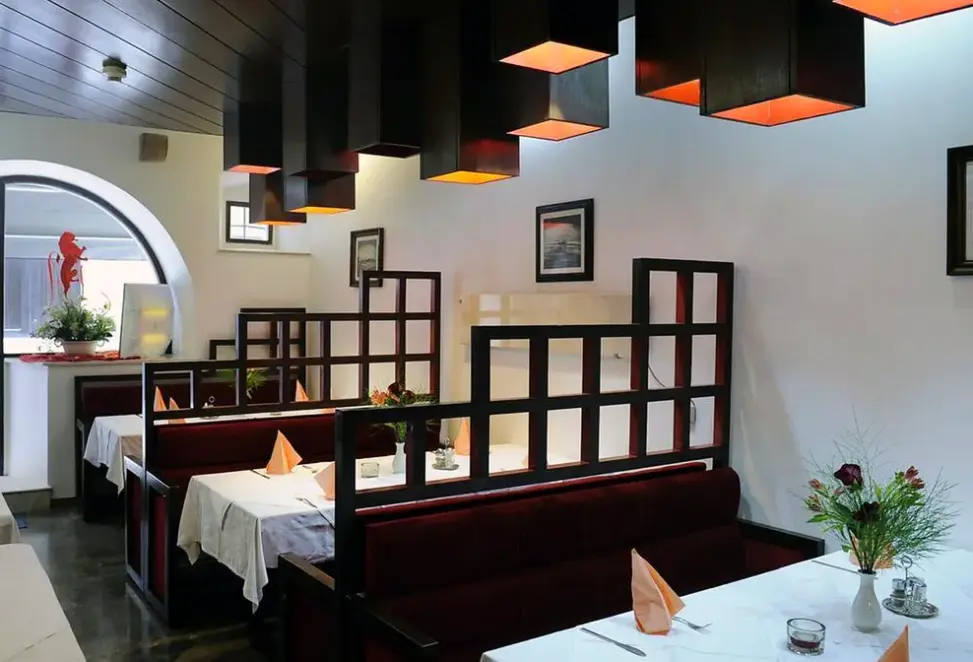 Restauracja i jedzenie w hotelu Monika