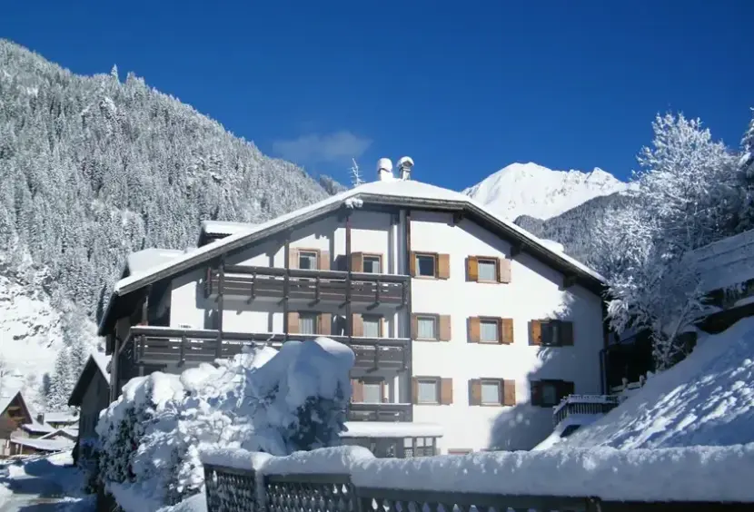 Hotel Montanara (Predazzo)