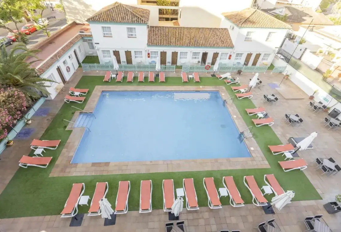 Basen w hotelu Moon Dreams Fuengirola