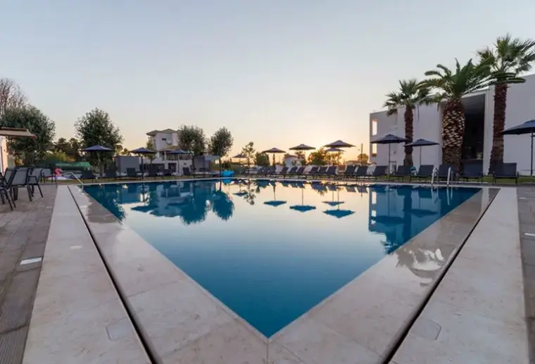 Hotel Mythic Summer