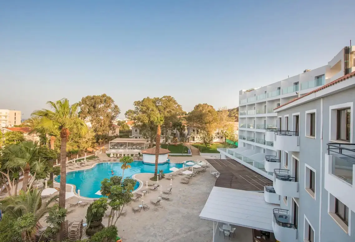 Basen w hotelu Narcissos Waterpark Resort