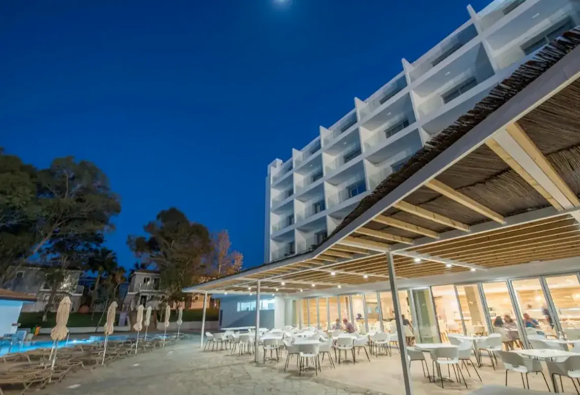 Restauracja i jedzenie w hotelu Narcissos Waterpark Resort