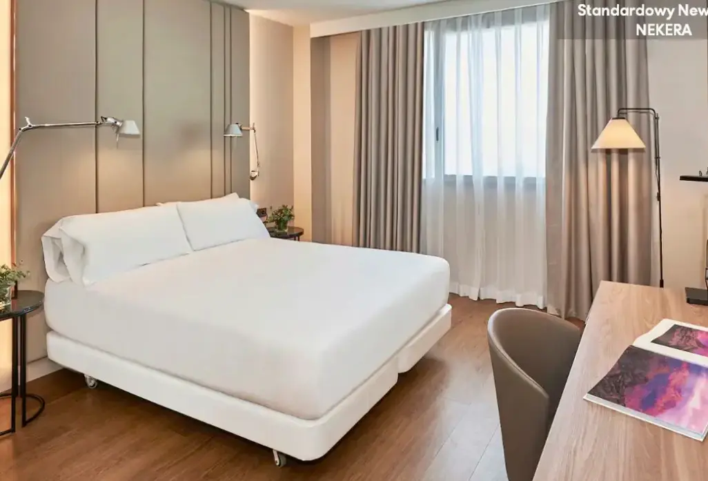Pokój w hotelu NH Alicante