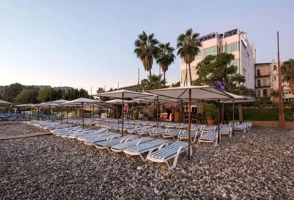 Basen w hotelu Olimpos Beach