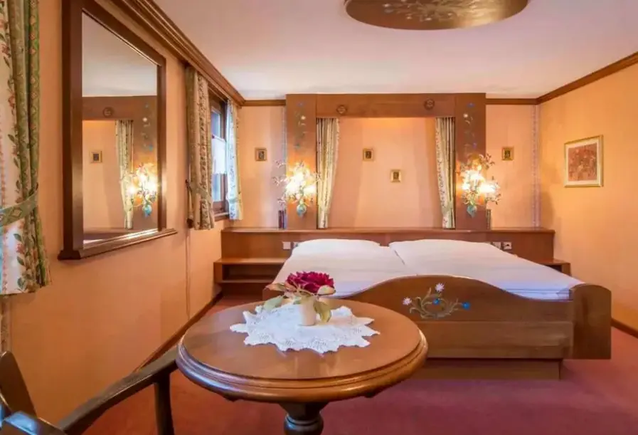 Pokój w hotelu Olympia (Saas Almagell)