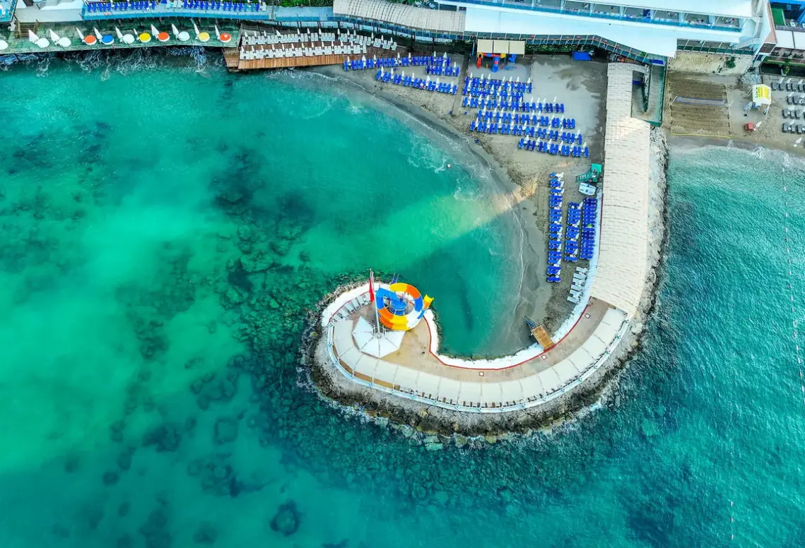 Plaża przy hotelu Orange County Alanya