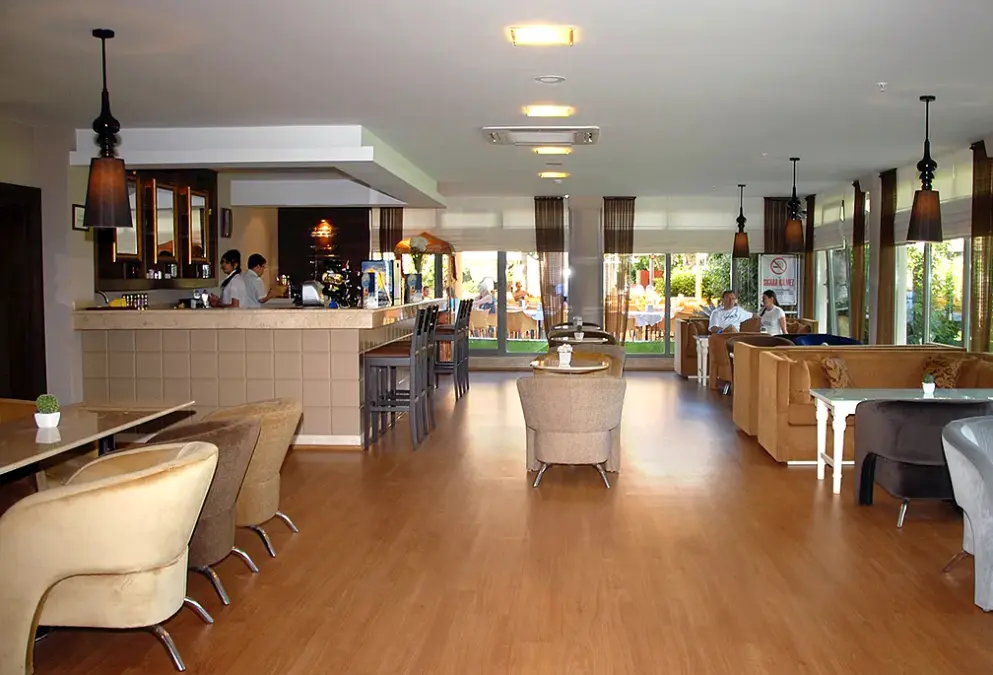 Restauracja i jedzenie w hotelu Palmeras Beach