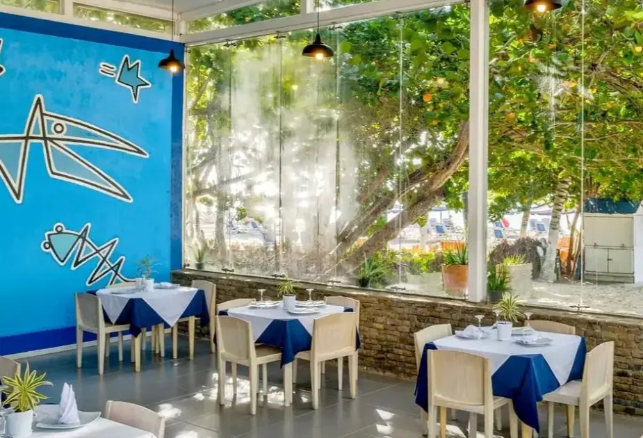 Restauracja i jedzenie w hotelu Paradise Oasis