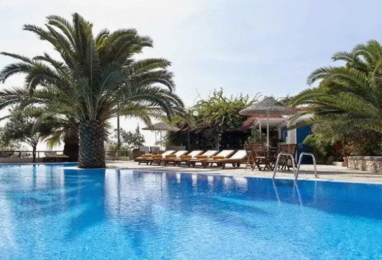 Basen w hotelu Paradise Resort (ex Best Western Paradise)