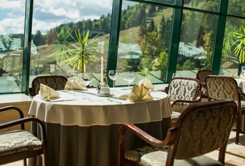 Restauracja i jedzenie w hotelu Pegaz (Krynica Zdrój)
