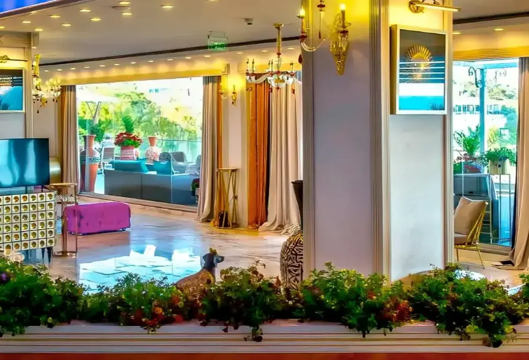 Lobby hotelu Phoenicia Blue View Resort