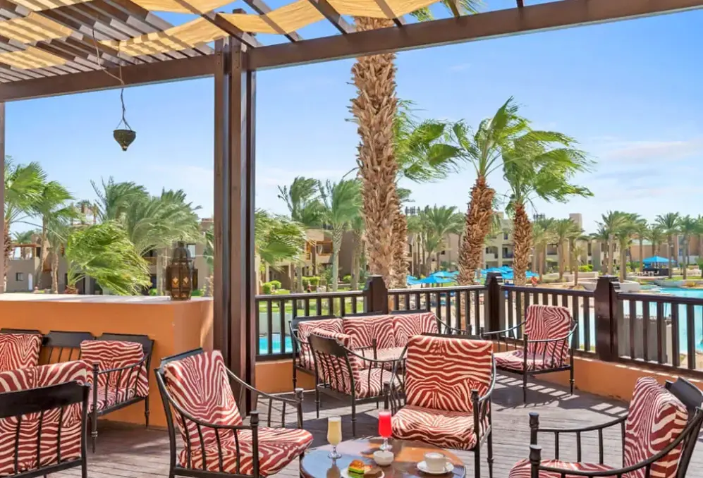Basen w hotelu Pickalbatros Sands Port Ghalib (ex. Red Sea Siva Sands)