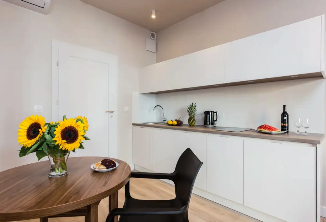 Restauracja i jedzenie w hotelu Platinum Residence Mokotów