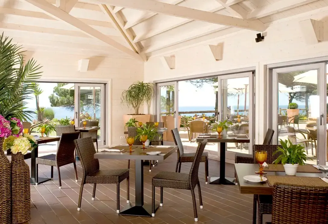 Restauracja i jedzenie w hotelu PortoBay Falesia (Algarve)