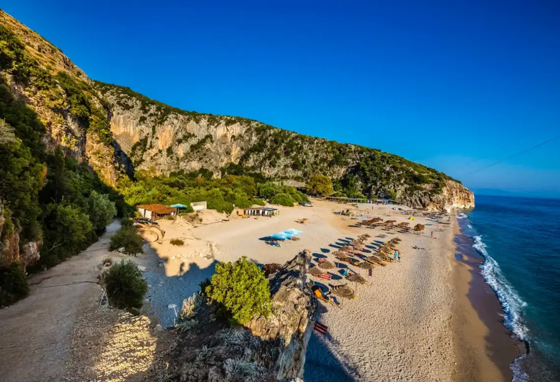 Plaża przy hotelu Primavera (Vlora)