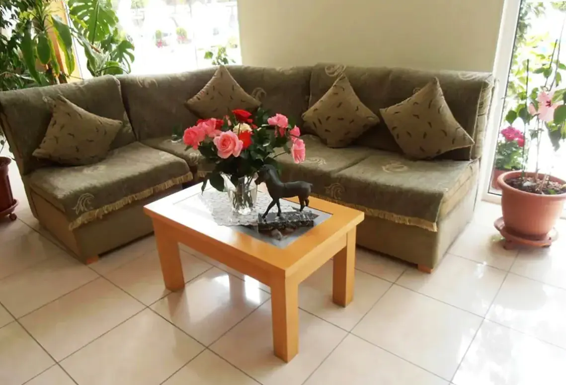 Lobby hotelu Pyrassos