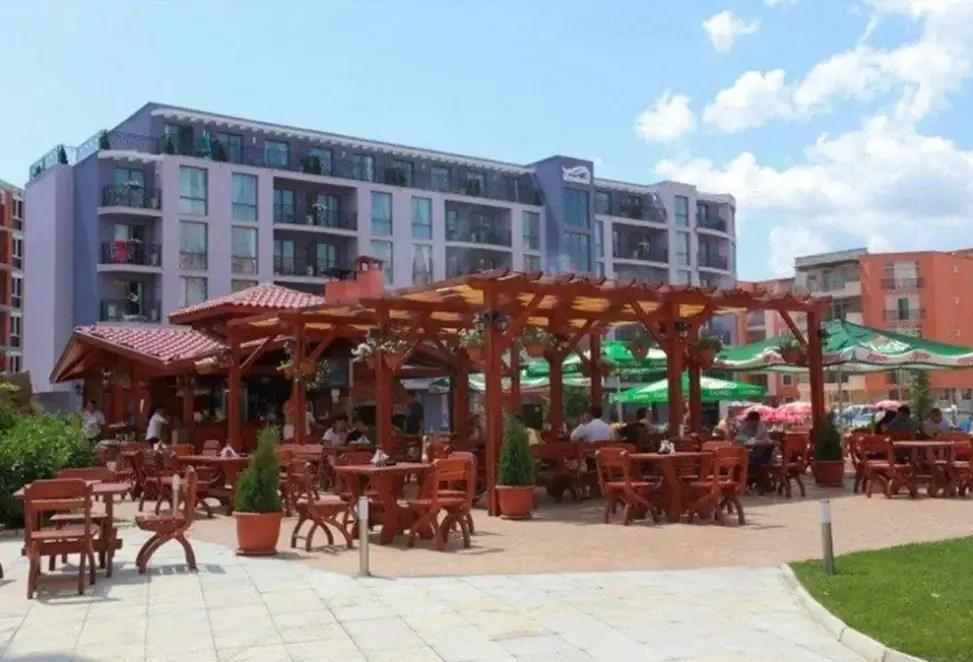 Restauracja i jedzenie w hotelu Rainbow 3 Resort Club