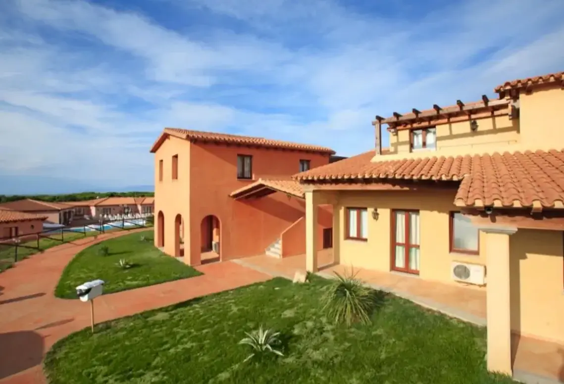 Widok z hotelu Residence Baia dei Mirti