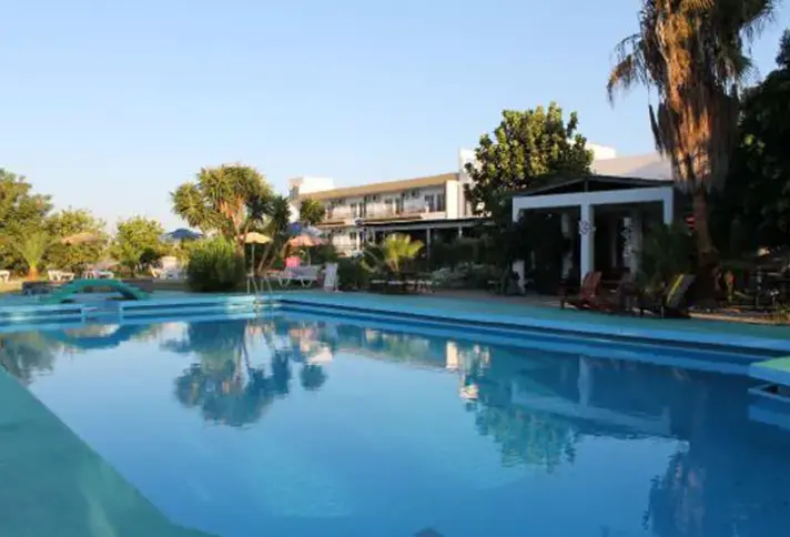 Basen w hotelu Rhodian Sun