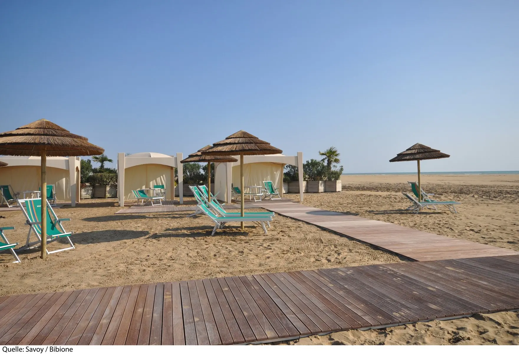 Plaża przy hotelu Savoy Beach Hotel & Thermal Spa