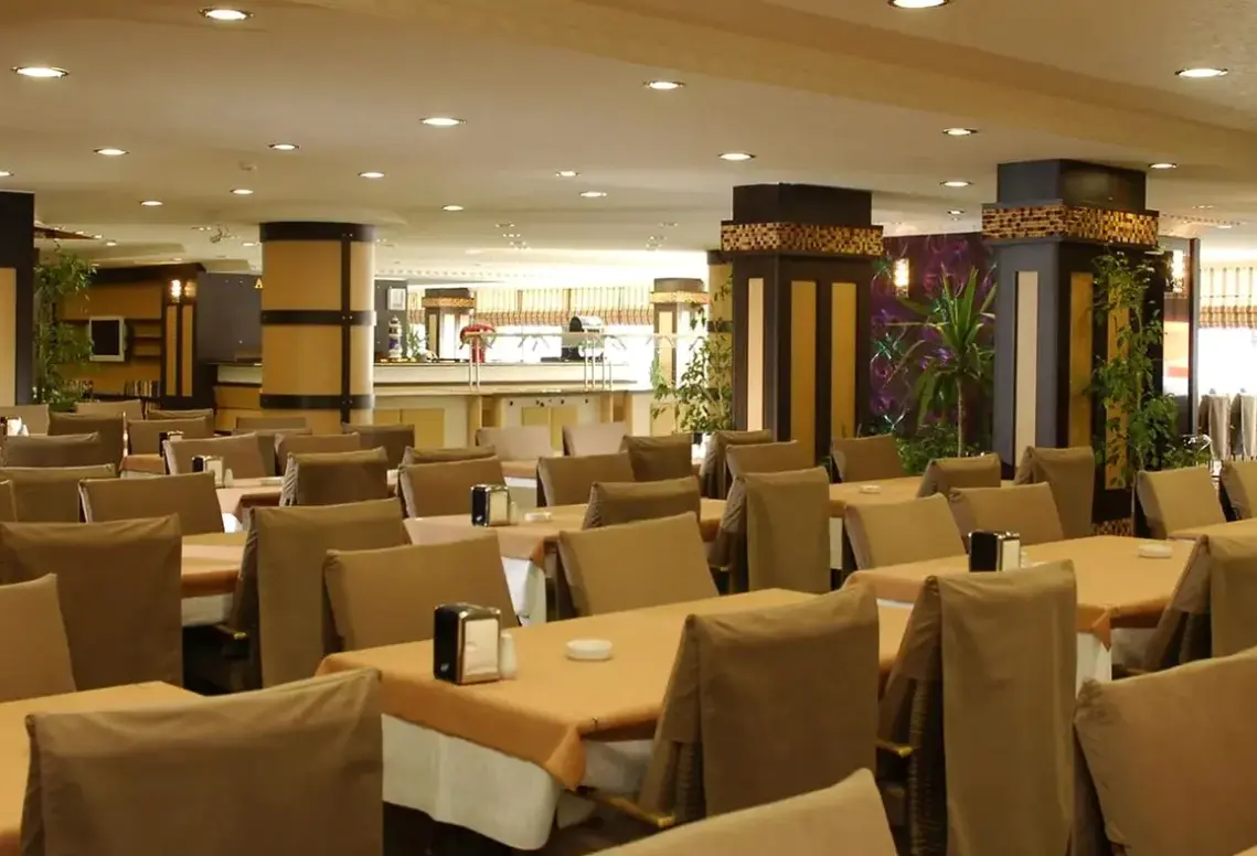 Restauracja i jedzenie w hotelu Sealine (Alanya)
