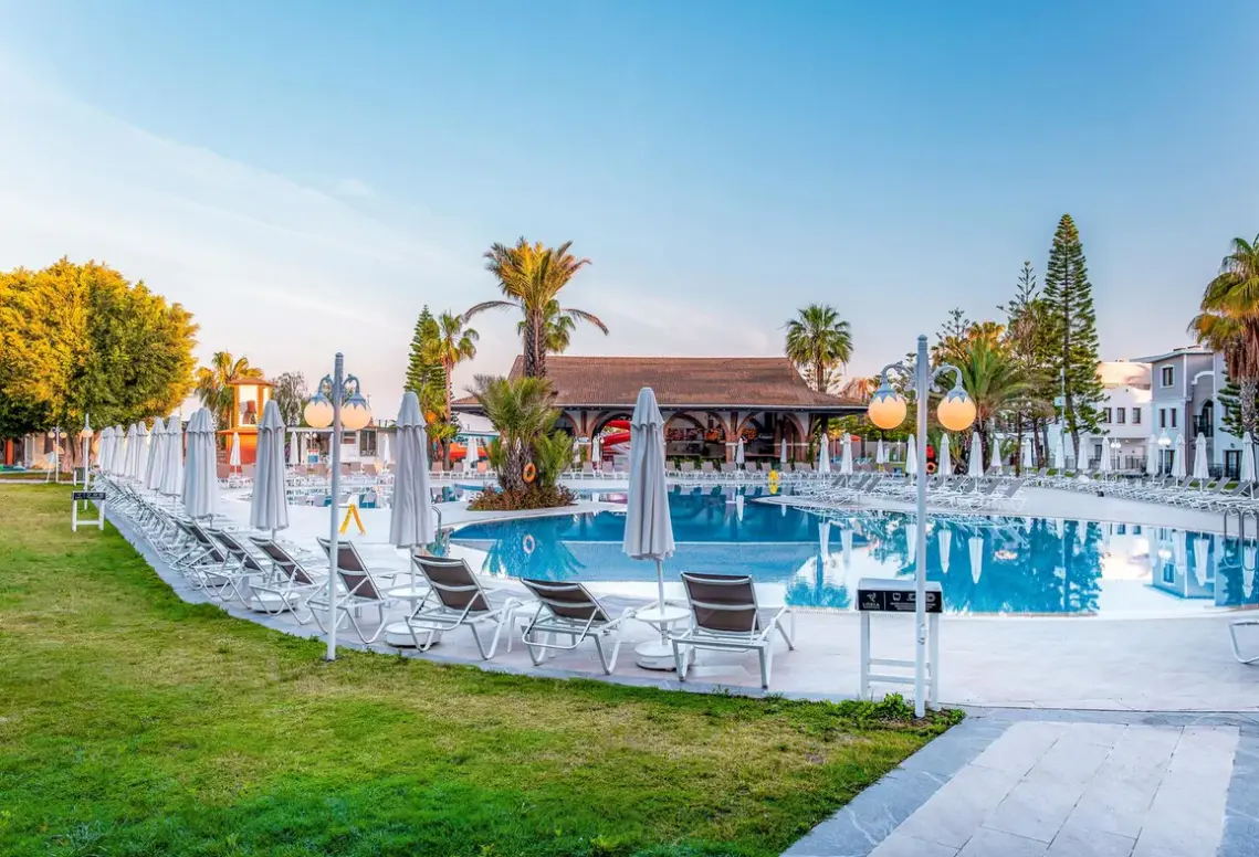 Basen w hotelu Selectum Colours Side