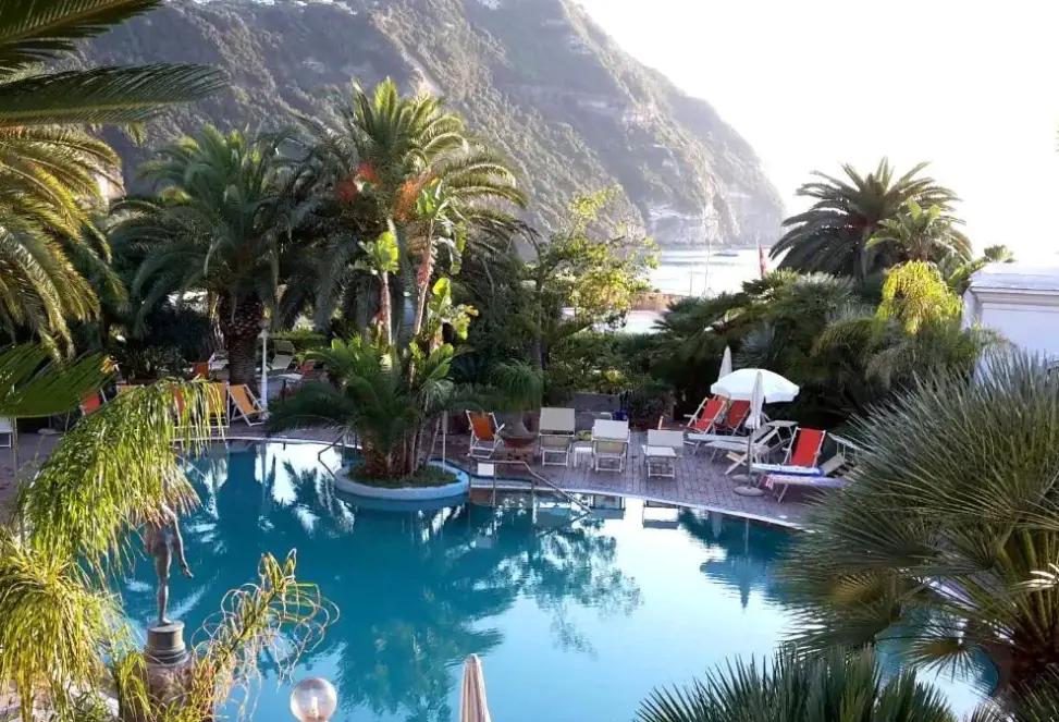 Hotel Semiramis De Charme