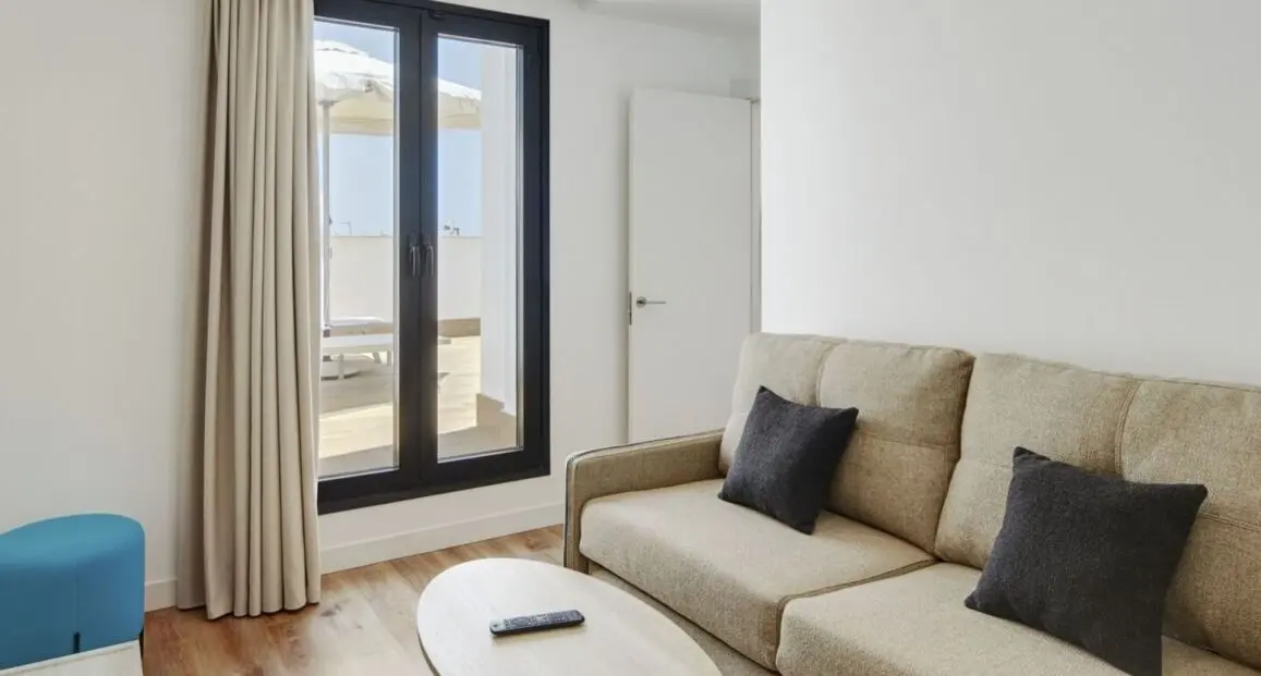 Pokój w hotelu Sercotel Cruz del Mar