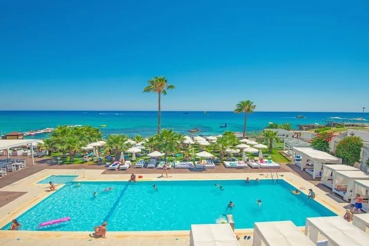 Hotel Silver Sands Beach