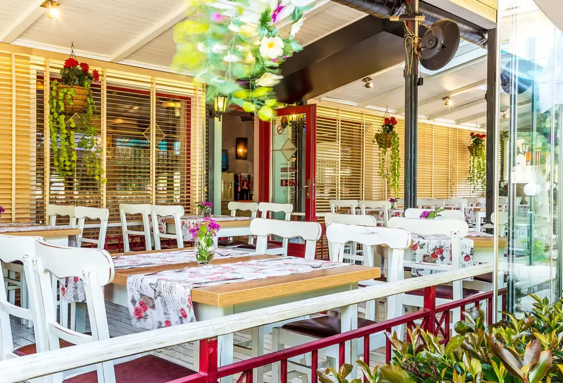 Restauracja i jedzenie w hotelu St. George (Pomorie)