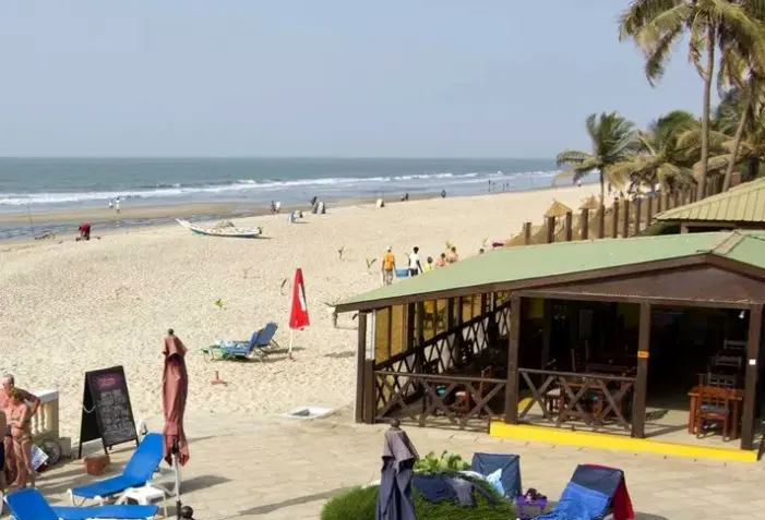 Plaża przy hotelu Sunset Beach (Kotu)