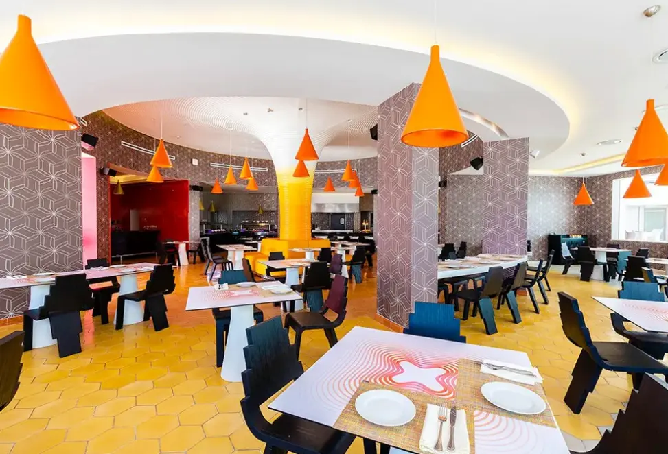 Restauracja i jedzenie w hotelu Temptation Cancun Resort