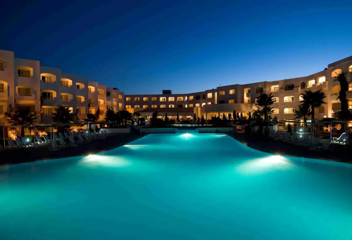 Basen w hotelu Thalassa Mahdia
