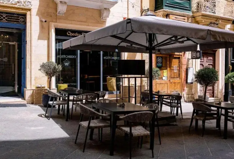 Restauracja i jedzenie w hotelu The Saint John (Valletta)