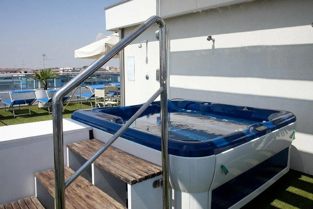 Tropical (Lido di Jesolo) — TROPICAL